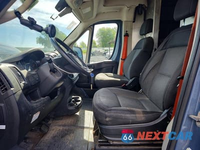 Zdjęcie 7 z 13 samochodu: 2020 RAM PROMASTER 3500 3500 HIGH VIN:3C6URVJG1LE145020 - miniatura