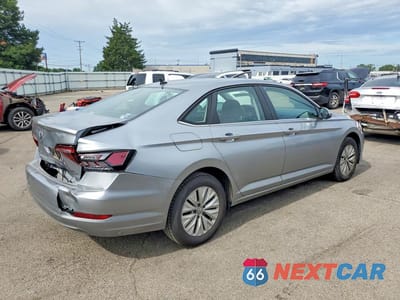 Trzecie zdjęcie samochodu z tyłu: 2019 VOLKSWAGEN JETTA S VIN:3VWC57BU0KM231114 - miniatura