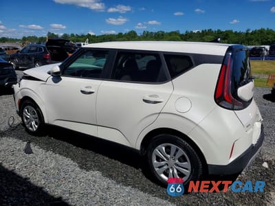 Drugie zdjęcie samochodu z przodu: 2023 KIA SOUL LX VIN:KNDJ23AU5P7843646 - miniatura