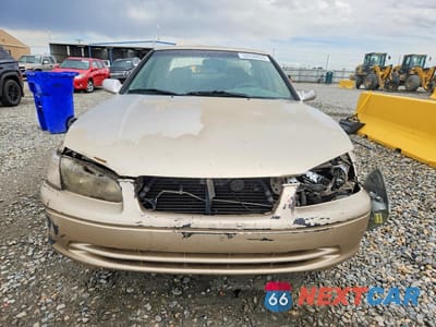 Piąte zdjęcie samochodu w środku: 2000 TOYOTA CAMRY 4D 2WD VIN:JT2BG22K8Y0522569 - miniatura