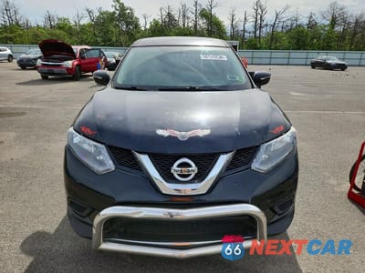 Piąte zdjęcie samochodu w środku: 2015 NISSAN ROGUE S VIN:KNMAT2MT2FP531065 - miniatura