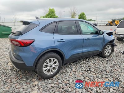 Trzecie zdjęcie samochodu z tyłu: 2025 FORD ESCAPE ACTIVE VIN:1FMCU9GN9SUB17008 - miniatura