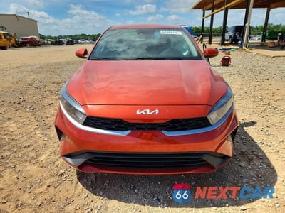 Piąte zdjęcie samochodu w środku: 2023 KIA FORTE LXS VIN:3KPF24ADXPE509463 - miniatura