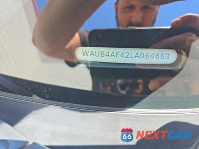 Zdjęcie 10 z 10 samochodu: 2020 AUDI S4 VIN:WAUB4AF42LA064663 - miniatura