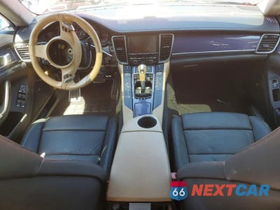 Zdjęcie 8 z 13 samochodu: 2014 PORSCHE PANAMERA 2 VIN:WP0AA2A77EL014489 - miniatura