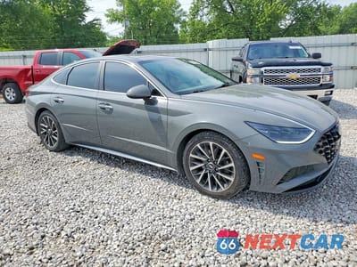 Czwarte zdjęcie samochodu z boku: 2020 HYUNDAI SONATA LIMITED VIN:5NPEH4J27LH009033 - miniatura