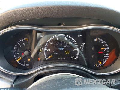 Zdjęcie 9 z 14 samochodu: 2018 JEEP GRAND CHEROKEE LAREDO VIN:1C4RJFAG8JC396472 - miniatura