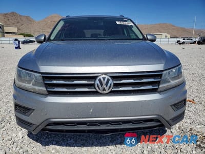 Piąte zdjęcie samochodu w środku: 2020 VOLKSWAGEN TIGUAN SE VIN:3VV2B7AX6LM076705 - miniatura