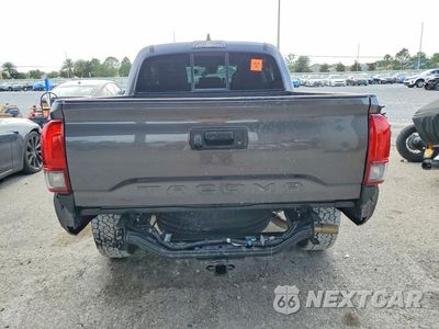 Zdjęcie 6 z 12 samochodu: 2021 TOYOTA TACOMA SR VIN:5TFAX5GN4MX190204 - miniatura
