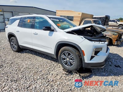 Czwarte zdjęcie samochodu z boku: 2025 CHEVROLET TRAVERSE VIN:1GNEVGRS4SJ133157 - miniatura