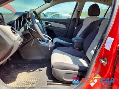 Zdjęcie 7 z 12 samochodu: 2015 CHEVROLET CRUZE LS VIN:1G1PA5SG0F7179538 - miniatura