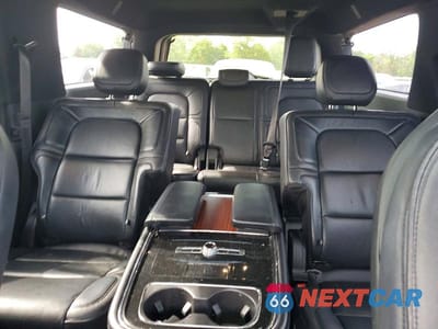 Zdjęcie 10 z 13 samochodu: 2018 LINCOLN NAVIGATOR L RESERVE VIN:5LMJJ3LT8JEL11651 - miniatura
