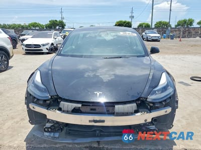 Piąte zdjęcie samochodu w środku: 2022 TESLA MODEL 3 VIN:5YJ3E1EA4NF369667 - miniatura