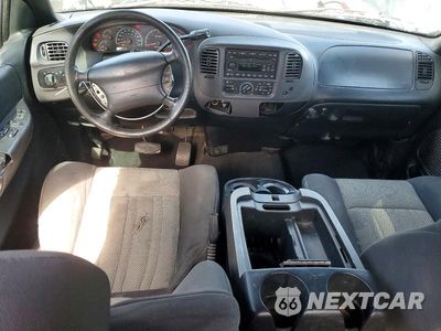 Zdjęcie 8 z 12 samochodu: 2003 FORD F150 VIN:1FTRX17223NA31774 - miniatura