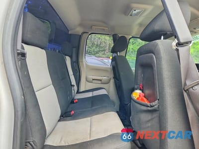 Zdjęcie 10 z 12 samochodu: 2008 CHEVROLET SILVERADO K1500 VIN:1GCEK19C48Z297946 - miniatura