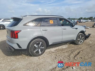 Trzecie zdjęcie samochodu z tyłu: 2023 KIA SORENTO EX VIN:5XYRH4LFXPG249479 - miniatura
