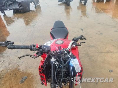 Piąte zdjęcie samochodu w środku: 2017 YAMAHA FZ09 VIN:JYARN53E6HA002060 - miniatura