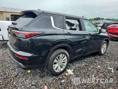 Trzecie zdjęcie samochodu z tyłu: 2025 MITSUBISHI OUTLANDER ES VIN:JA4J4UA80SZ057263 - miniatura