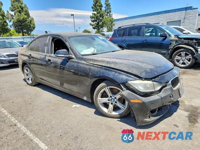 Czwarte zdjęcie samochodu z boku: 2013 BMW 328 I SULEV VIN:WBA3C1C58DF444261 - miniatura