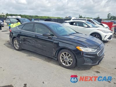 Czwarte zdjęcie samochodu z boku: 2019 FORD FUSION SE VIN:3FA6P0HD0KR280864 - miniatura