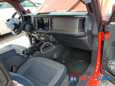 Zdjęcie 8 z 13 samochodu: 2023 FORD BRONCO BASE VIN:1FMDE5CP6PLB19961 - miniatura