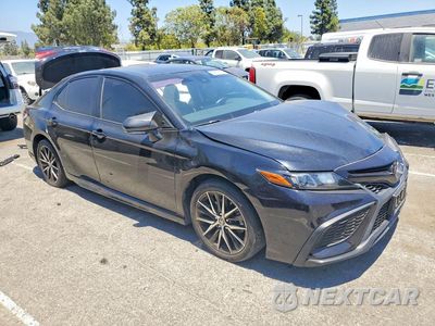 Czwarte zdjęcie samochodu z boku: 2023 TOYOTA CAMRY SE VIN:4T1G11AKXPU735777 - miniatura