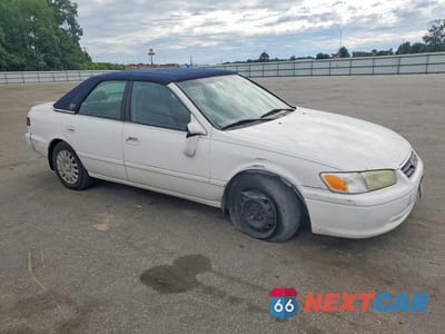Czwarte zdjęcie samochodu z boku: 2001 TOYOTA CAMRY LE VIN:4T1BG22K61U834486 - miniatura