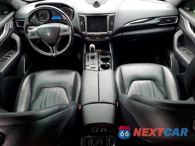 Zdjęcie 8 z 13 samochodu: 2017 MASERATI LEVANTE VIN:ZN661XUA4HX214431 - miniatura
