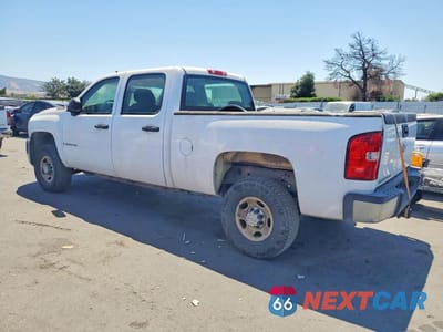 Drugie zdjęcie samochodu z przodu: 2007 CHEVROLET SILVERADO C2500 HEAVY DUTY VIN:1GCHC23K47F525203 - miniatura