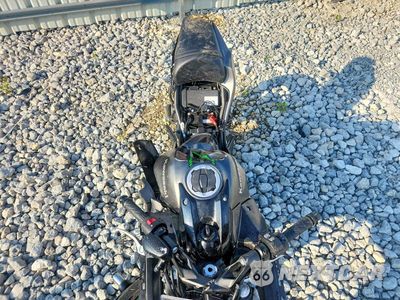 Piąte zdjęcie samochodu w środku: 2024 KAWASAKI EX650 R VIN:ML5EXER1XRDAC9661 - miniatura