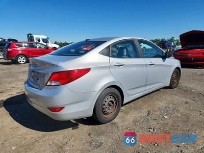 Trzecie zdjęcie samochodu z tyłu: 2017 HYUNDAI ACCENT SE VIN:KMHCT4AE0HU318609 - miniatura