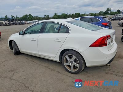 Drugie zdjęcie samochodu z przodu: 2012 VOLVO S60 T5 VIN:YV1622FSXC2030067 - miniatura