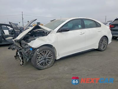 2023 KIA FORTE GT LINE 3KPF54AD4PE593013 - główne zdjęcie licytacji z USA - miniatura