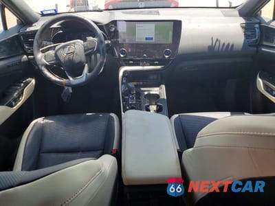 Zdjęcie 8 z 13 samochodu: 2023 LEXUS NX 350 VIN:JTJGGCEZ3P5005433 - miniatura