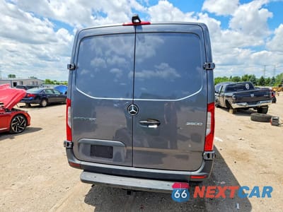 Zdjęcie 6 z 13 samochodu: 2025 MERCEDES-BENZ SPRINTER 2500 VIN:W1Y4KBHY7ST223912 - miniatura