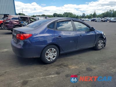 Trzecie zdjęcie samochodu z tyłu: 2010 HYUNDAI ELANTRA GLS VIN:KMHDU4AD7AU990701 - miniatura