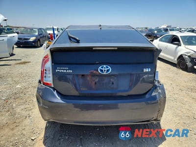 Zdjęcie 6 z 12 samochodu: 2013 TOYOTA PRIUS TWO VIN:JTDKN3DU5D1717650 - miniatura