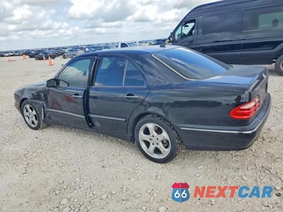 Drugie zdjęcie samochodu z przodu: 2002 MERCEDES-BENZ E 320 VIN:WDBJF65J02B493806 - miniatura