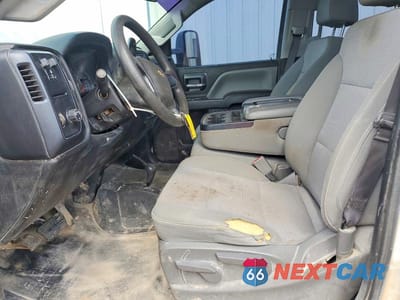Zdjęcie 7 z 12 samochodu: 2019 CHEVROLET SILVERADO K2500 HEAVY DUTY VIN:2GC2KREG9K1181121 - miniatura