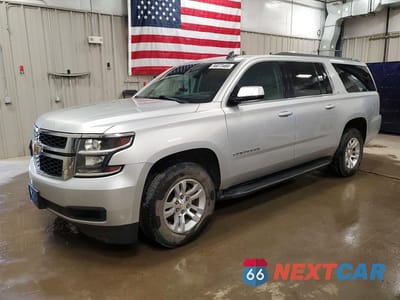 2016 CHEVROLET SUBURBAN K1500 LT 1GNSKHKC7GR262555 - główne zdjęcie licytacji z USA - miniatura