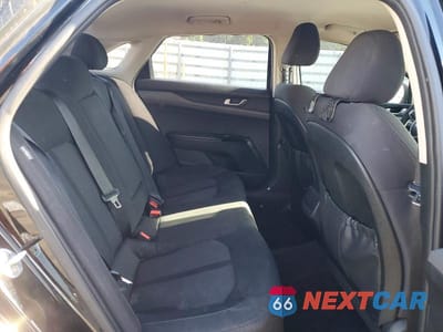 Zdjęcie 10 z 12 samochodu: 2021 KIA K5 LXS VIN:5XXG14J29MG071298 - miniatura