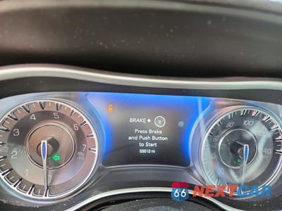 Zdjęcie 9 z 12 samochodu: 2022 CHRYSLER 300 TOURING VIN:2C3CCAAG7NH134324 - miniatura