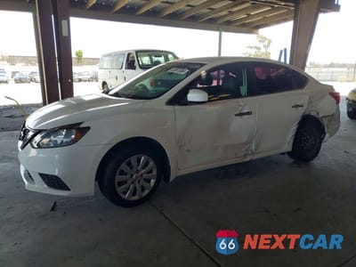 2017 NISSAN SENTRA S 3N1AB7AP3HY225813 - główne zdjęcie licytacji z USA - miniatura