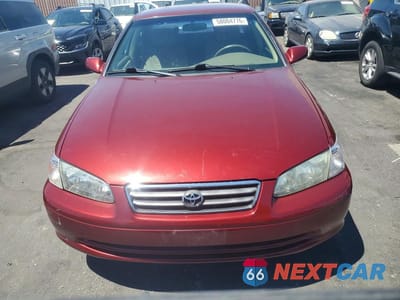 Piąte zdjęcie samochodu w środku: 2001 TOYOTA CAMRY LE VIN:4T1BG22K11U112679 - miniatura