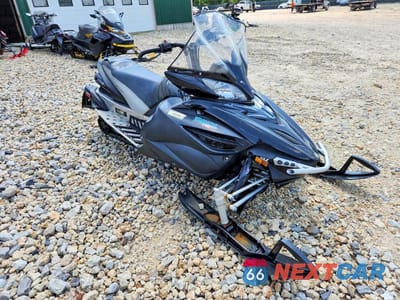 2011 YAMAHA RX10 APEX JYE8JT008BA002104 - główne zdjęcie licytacji z USA - miniatura