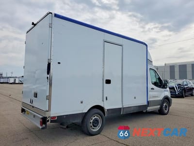 Trzecie zdjęcie samochodu z tyłu: 2020 FORD TRANSIT DELIVERY TRUCK VIN:1FDBW5Z87LKB07466 - miniatura