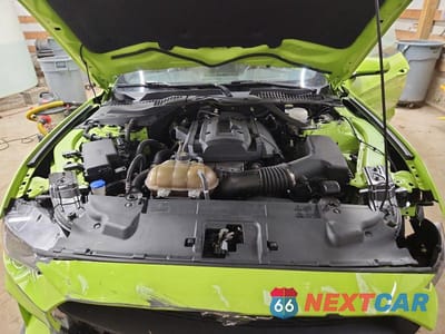Zdjęcie 11 z 12 samochodu: 2020 FORD MUSTANG VIN:1FATP8UH9L5113157 - miniatura