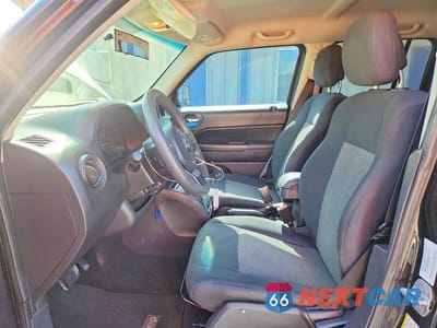 Zdjęcie 7 z 14 samochodu: 2012 JEEP PATRIOT SPORT VIN:1C4NJPBAXCD538977 - miniatura