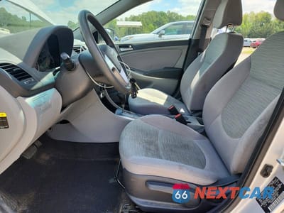 Zdjęcie 7 z 13 samochodu: 2017 HYUNDAI ACCENT SE VIN:KMHCT4AE7HU326321 - miniatura