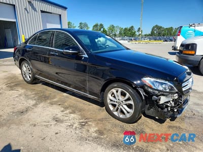 Czwarte zdjęcie samochodu z boku: 2018 MERCEDES-BENZ C 300 4MATIC VIN:55SWF4KB8JU258069 - miniatura